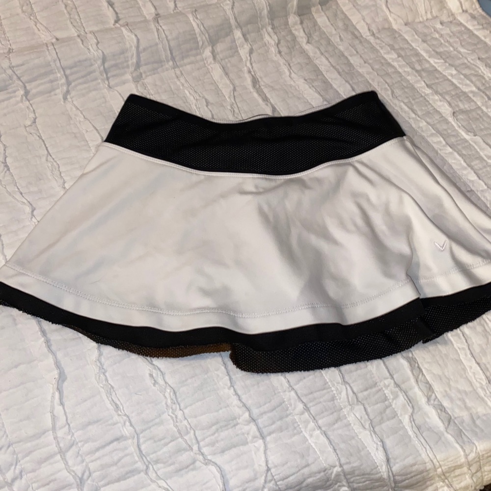WHITE AND BLACK CALLAWAY GOLF/TENNIS SKIRT